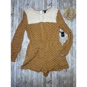 Forever 21 Mustard Yellow Scale Pattern Lace Long Sleeve Romper Size Large‎